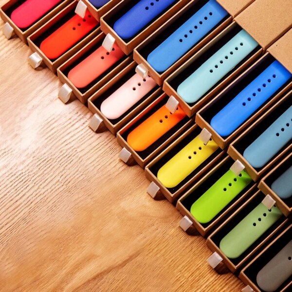 Silicone strap For Apple Watch bands 40mm 44mm 49mm 45mm 41mm 38mm 42mm belt bracelet iWatch series 9 8 7 6 5 3 SE ultra 2 band