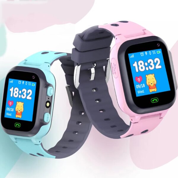 2G Kids Smart Watch with 13 Language Flashlight SOS Call Back Monitor Children Smartwatch Math Game Kids Clock Gifts.