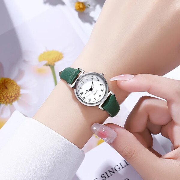 Luxury Ladies Simple Casual Digital Belt Quartz Watch Women White Dial Simple Leather Luxury Ladies Watch Montre Femme