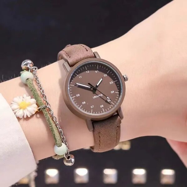 2023 New Fashion Women Men Watch Mens Womens Watches Luxury Classic Retro Casual Big diamond Wristwatches