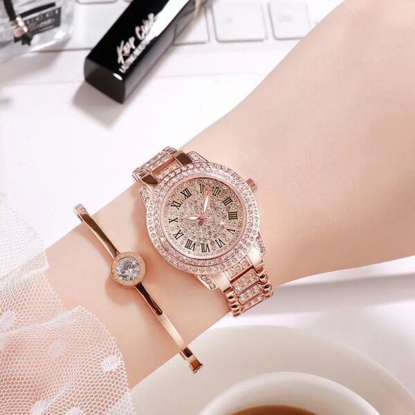 2024 New Quartz Watch Women Men Watch Mens Womens Watches Luxury Classic Retro Casual Big diamond Wristwatches