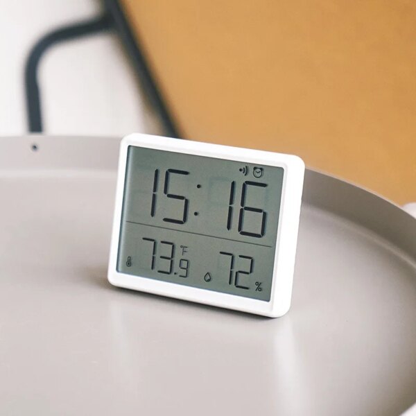 9.3x7.3x1.5cm Mini Alarm Clock Temperature Humidity Multifunction Magnetic Sucked  Digital Clock Wall-mounted Electronic Clock