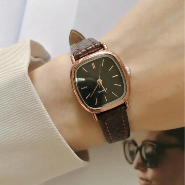 High-end Temperament Men's Watch Quartz Watch Blue Glass Strap Watch Unisex Couple White Business Scene Wholesale