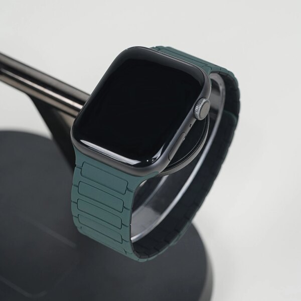 Magnetic Strap for Apple Watch Band 44mm 49mm 45mm 38mm 42mm 41mm belt Silicone Bracelet iWatch Series Ultra2  9 8 7 6 5 Se 40mm