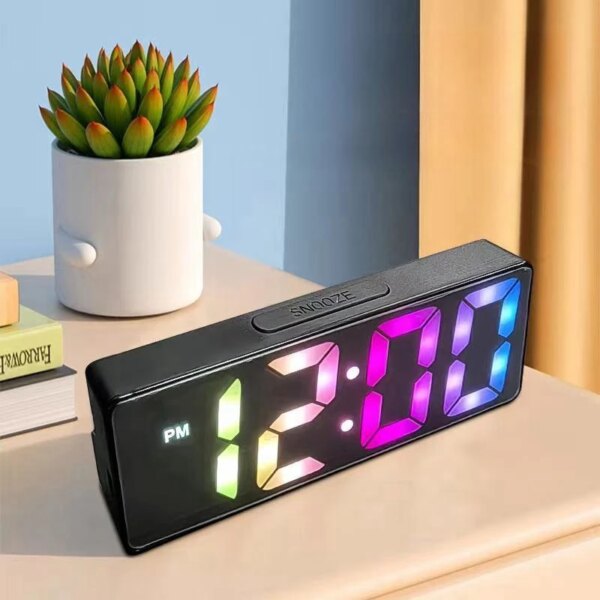 Voice Control Digital Alarm Clock Temperature Date 2 Display Mode Snooze Night Mode Table Clock USB Type-C Port 2/24H LED Clock